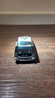 Kinsmart 1957 Chevrolet Bel Air Police Car – Black & White, 1:40 Scale